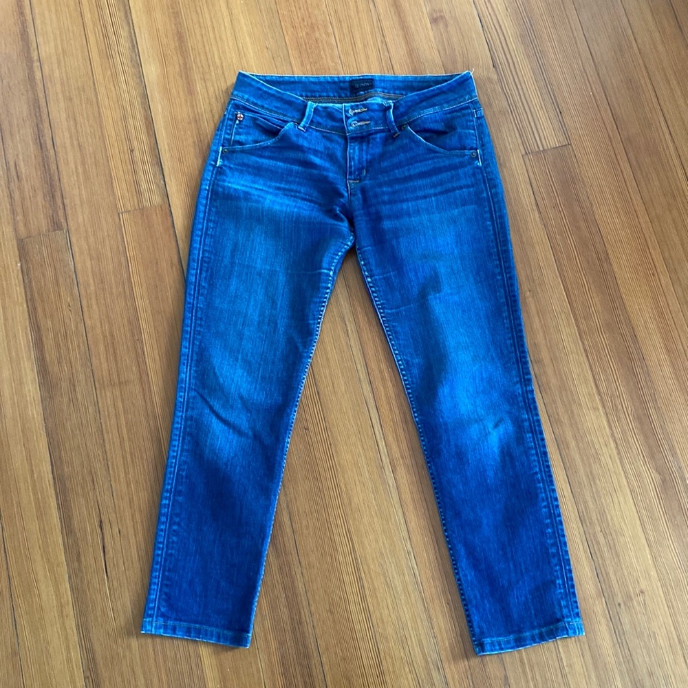 Hudson low-rise, capri jeans. Size 29.